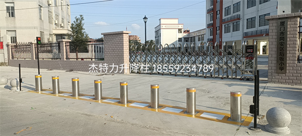 杰特力-小學(xué)門口液壓升降柱