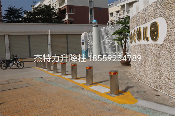 杰特力-電動遙控升降擋車升降柱